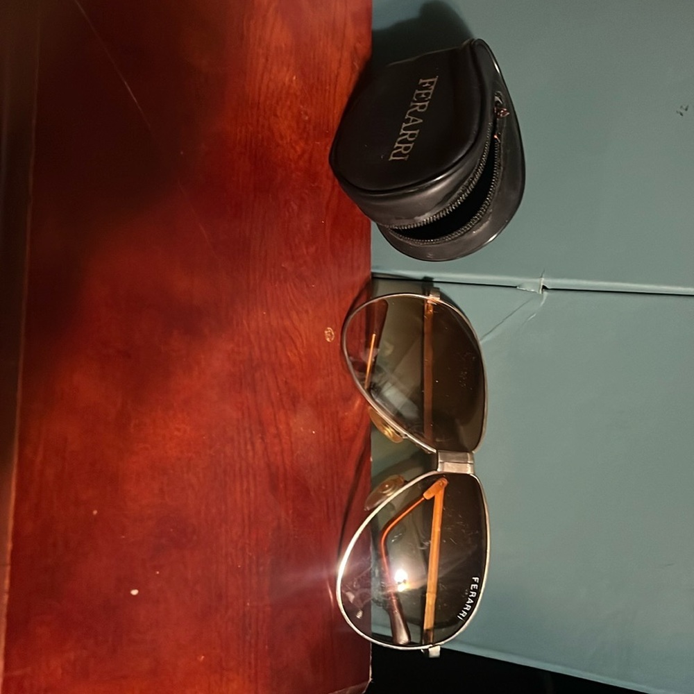 Ferrari glasses - Picture 2 of 2